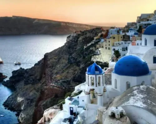 Santorini Must-See Highlights: Private Sightseeing Tour
